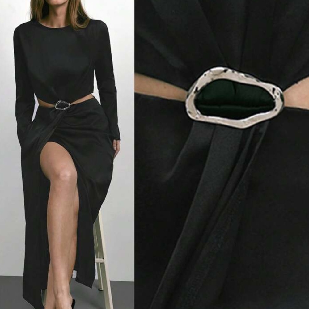 Black cutout side long sleeve midi dress with metallic detail - Picture 4 of 7